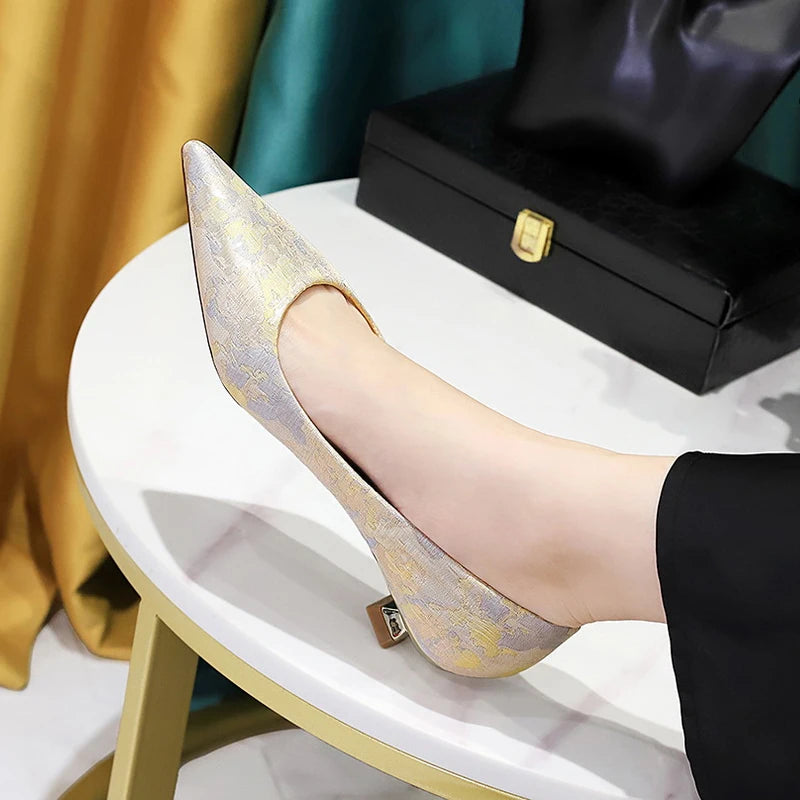 BIGTREE Shoes 3 CM Floral Cloth Surface Kitten Heels Women Shoes Sweet Fashion Low Heel Ladies Shoes Pointed Toe Women Pumps