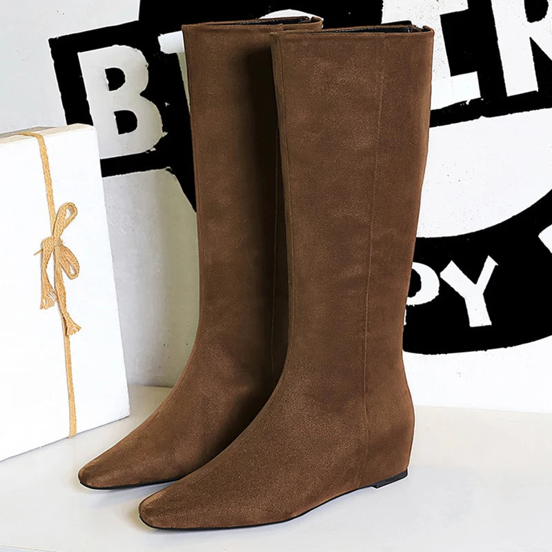 Fashion Women Knee-high Boots Rear Zipper Design High Boots Wedges Long Boots Autumn Winter Shoes Suede Square Head Women Boots