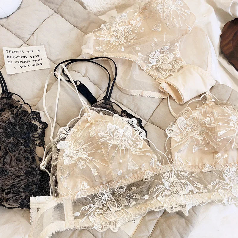 Embroidered lace sexy bralette no steel ring triangle cup big breasts ultra-thin underwear set breathable bra lingerie sets