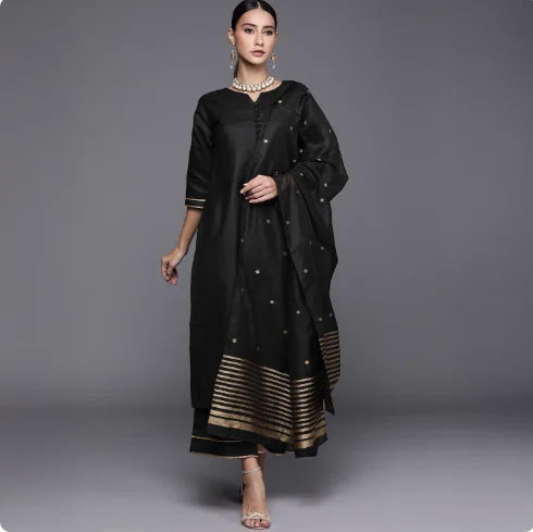 Indian Women's Embroidery Medium Long Cotton Blend Seven Quarter Sleeve Three Piece Set