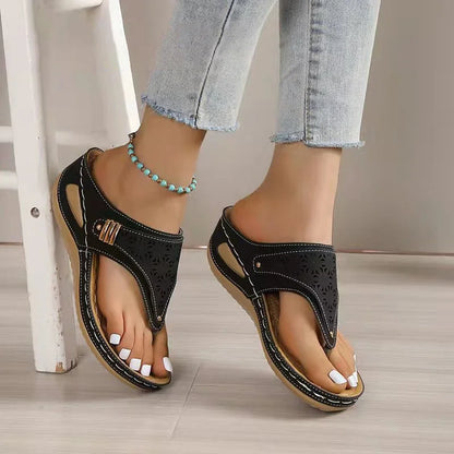 Summer Women's Wedge Sandals 2026 Clip Toe Orthopedic Arch Support Sandals Woman Pu Leather Non-Slip Soft Platform Flip Flops