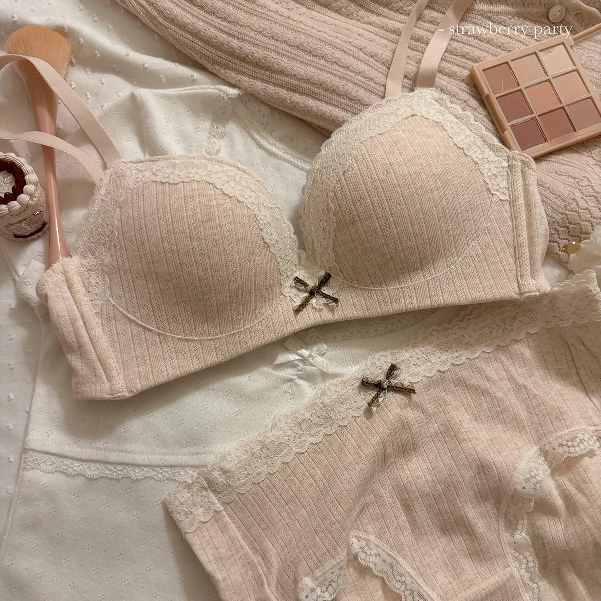 New Sweet Girl Lace Edge Sexy Lingerie Women's Small Breasts Gather No Wire Anti-Sag Bra Set Student Bra Panties Underwear Set