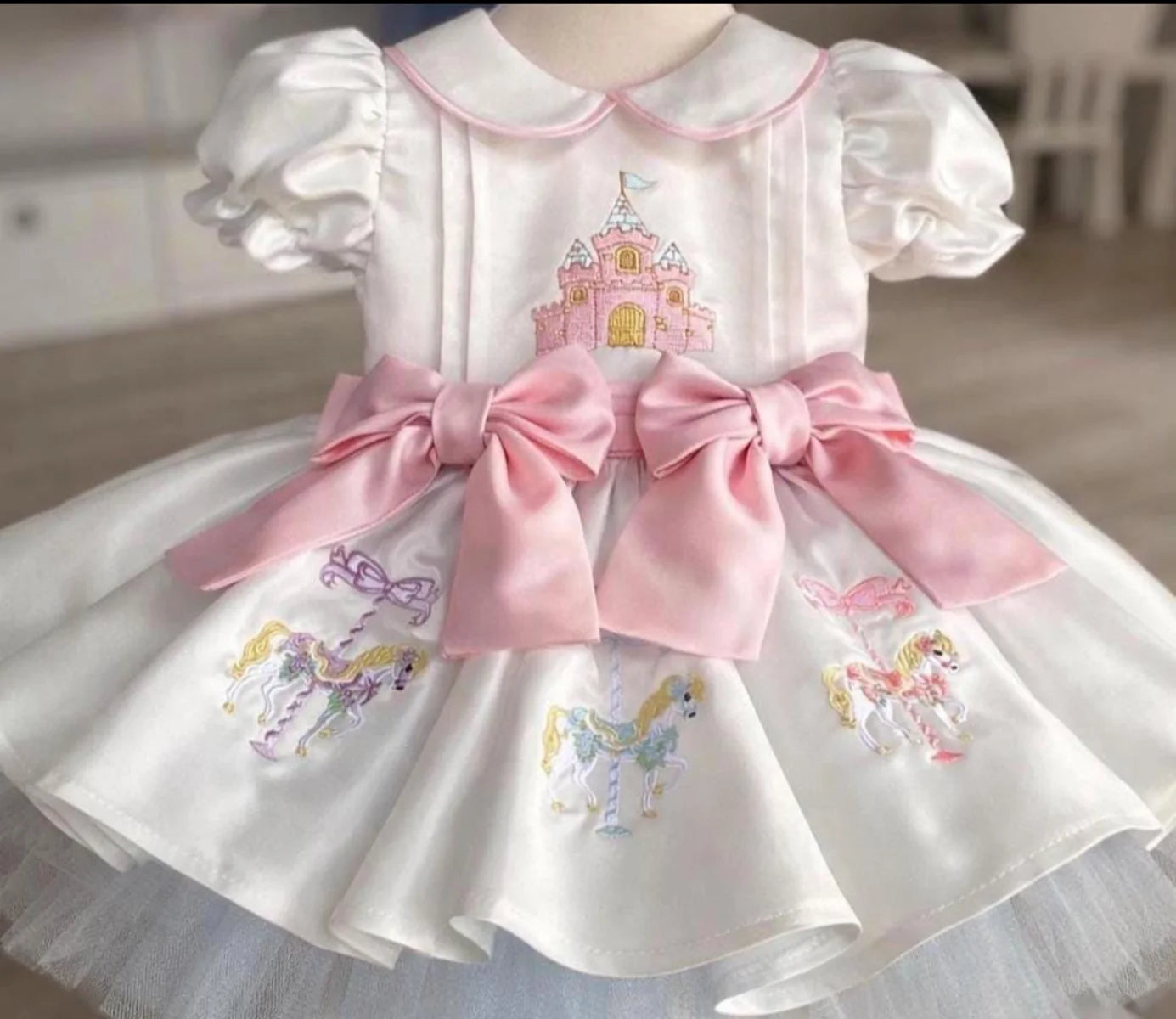 Summer Girl Sweet Carousel Castle Embroidered Pink Bow White Puffy Dress for Casual Party Birthday Wedding Photography B625