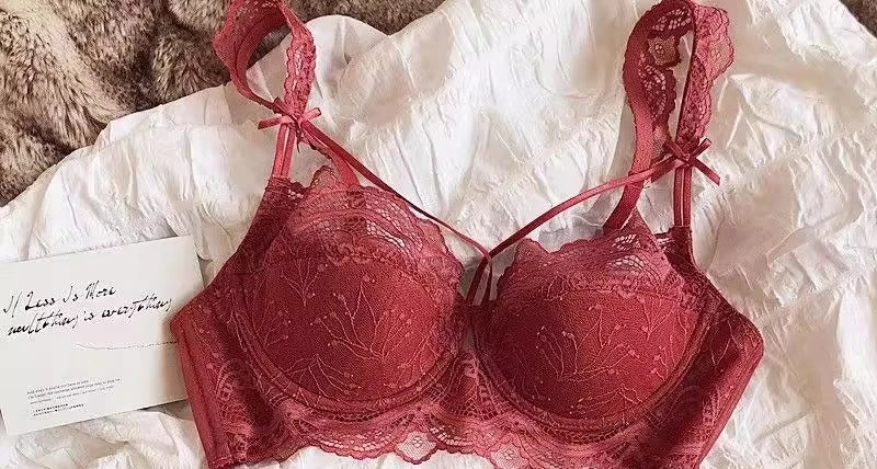 MOYISU Sexy French Lace Bralette Small Bust Cup Bra Set with Removable Straps & Push Up Pads, Soft Underwire Thin Girls Bra Top