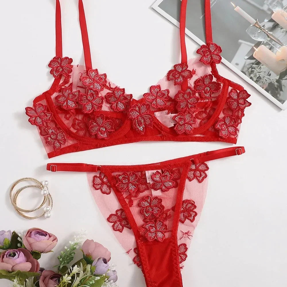 Toucheart Sexy Lingerie Set Transparent Feminine Sweet Mesh Embroidered Lace Bra Flower Applique Transparent Lingerie Women Kit