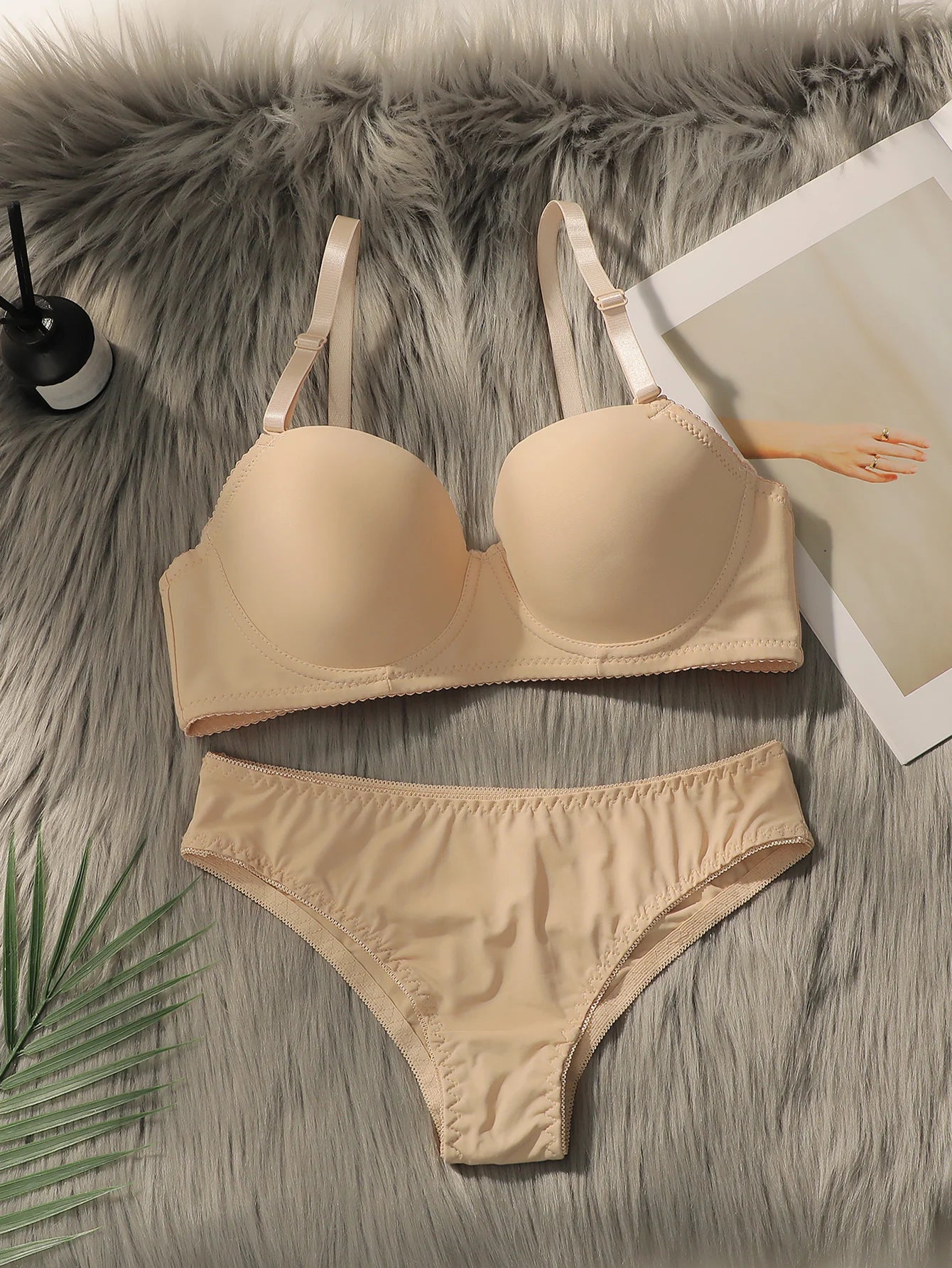 New Hot Selling Solid Color Daily 2-piece Set with Steel Rim push up Bra for Women Underwear Set J2611
