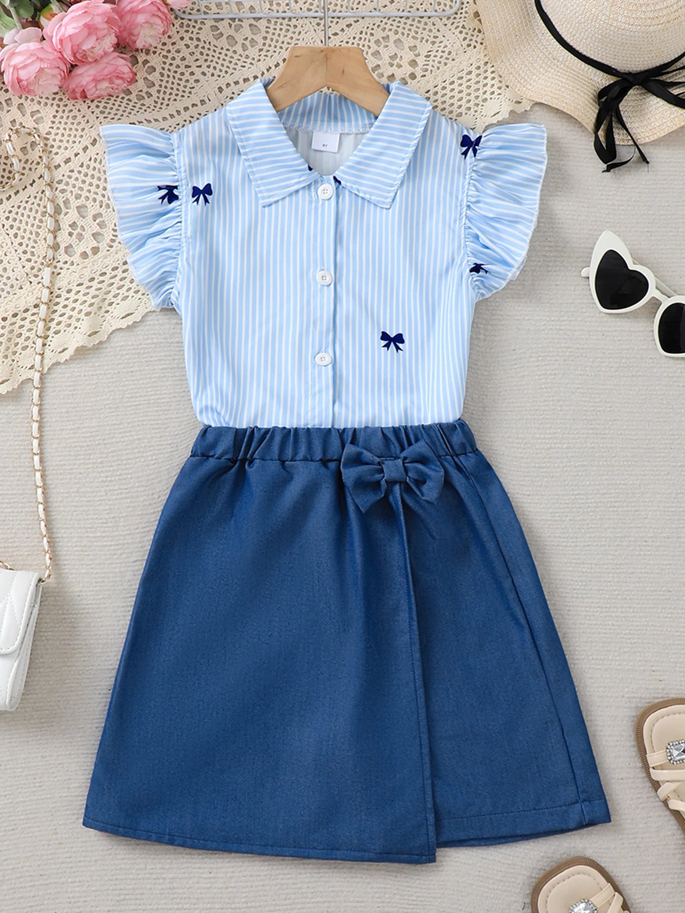 Girls' Preppy Style 2-Piece Set with Fashionable Bow-Tie Striped Shirt And Pantsuit Suitable for Daily Commute