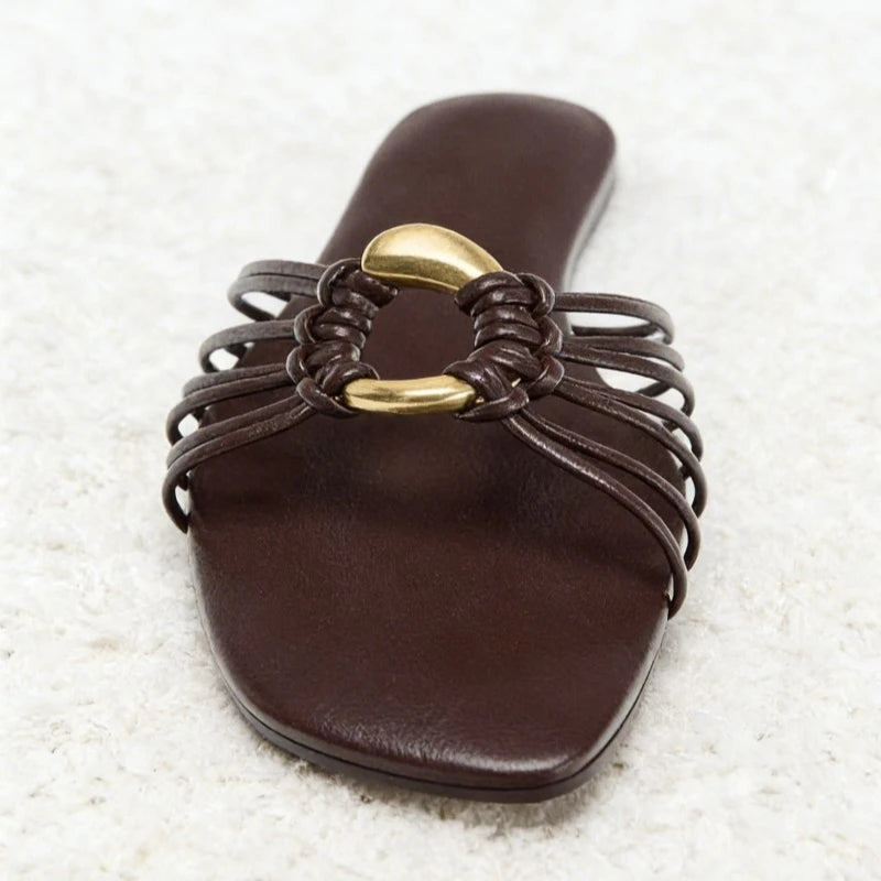 Brown Narrow-Strap Woven Design Flat Slippers Women Summer 2026 Light Comfortable Sandals for Wome Metal Decorations Beach Shoes