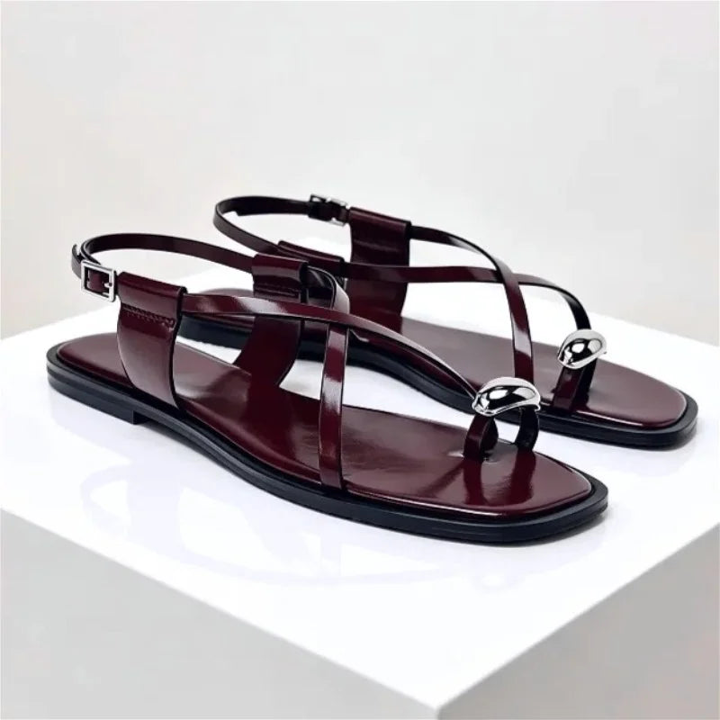 Summer Cross Strap Buckle Design Flat Sandals Women Fashion Metal Decoration Over Toe Casual Flat Slippers Comfort Beach Shoes