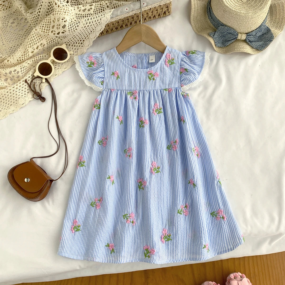 Girl Casual Dress New Fashion Flower Embroidered Striped Flying Sleeve Dress Girls Sweete Vestidos Kids Clothes