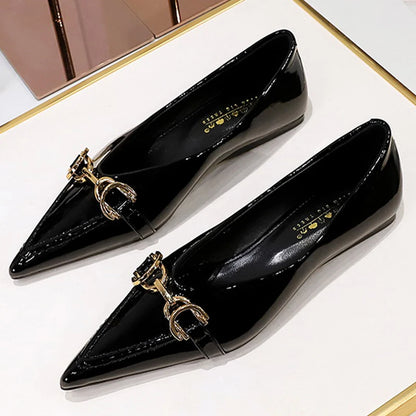 Luxury Metal Buckle Women Flats Lady Sexy Evening Party Shoes Patent Leather Flat Shoes Women Sharp Pointed Flat Heel Shoes 2026