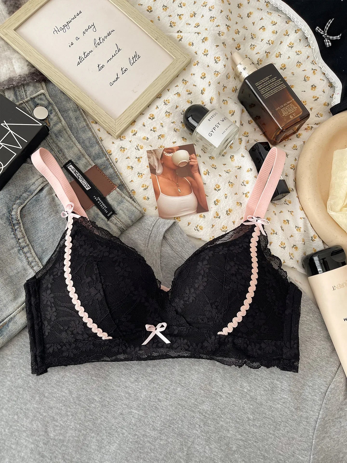 Lace lingerie for women wireless push-up bra for small breasts enhances cleavage & lifts side support to gather underarm fat
