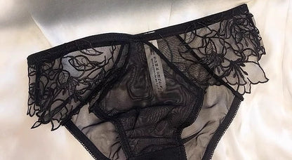 Elegant French Lace Bralette Wireless Triangle Cup No Underwire Thin Straps Small Bust Women Comfort Lingerie Set BANERDANNI