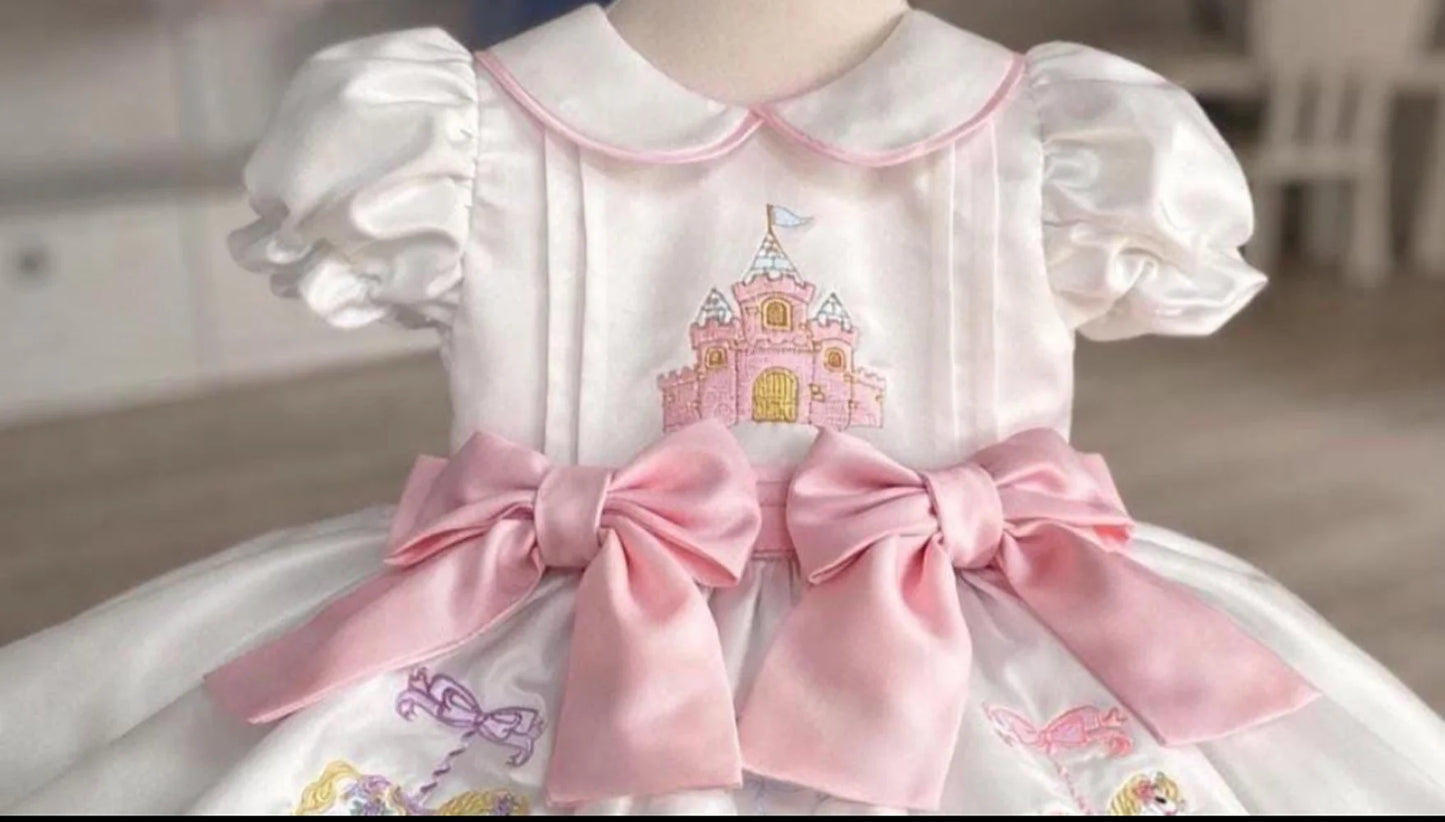 Summer Girl Sweet Carousel Castle Embroidered Pink Bow White Puffy Dress for Casual Party Birthday Wedding Photography B625