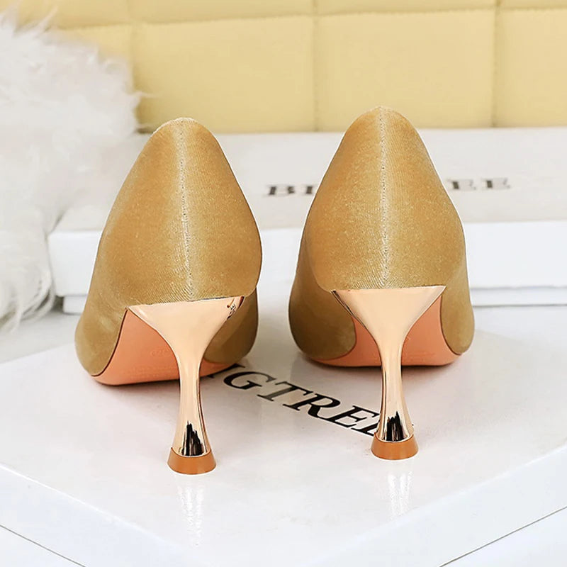 Women 7 Cm Heels Metal Pointed Women Pumps Fashion Kitten Heels Sexy Party Shoes Women Suede Lady Heels Luxury Wedding Shoes