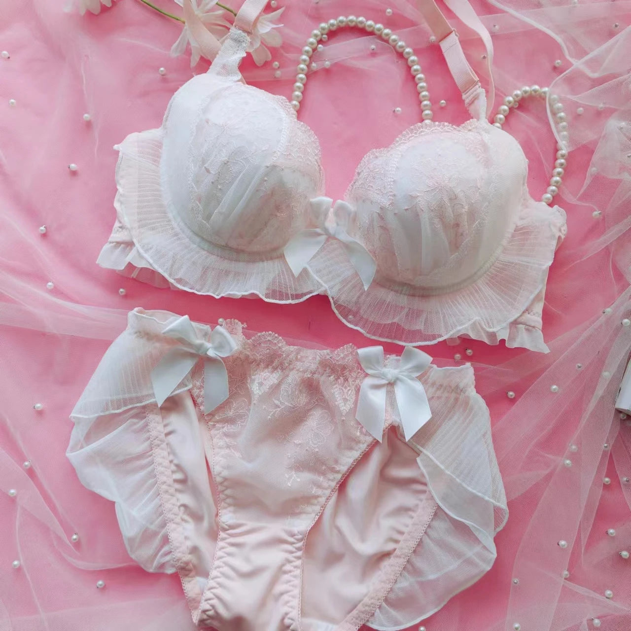 Embroidery thin section ruffled underwear girls sweet and lovely lingerie breifs sets three buckle gathered ladies bra set