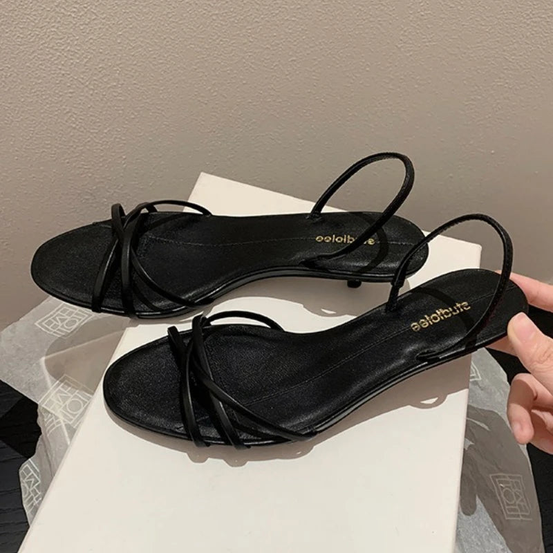 Fashion Pointed Toe Cross Tied Kitten Heel Sandal Women Summer Sexy Open Toe Patchwork Slide Sandal Elegant Comfort Zapato Mujer