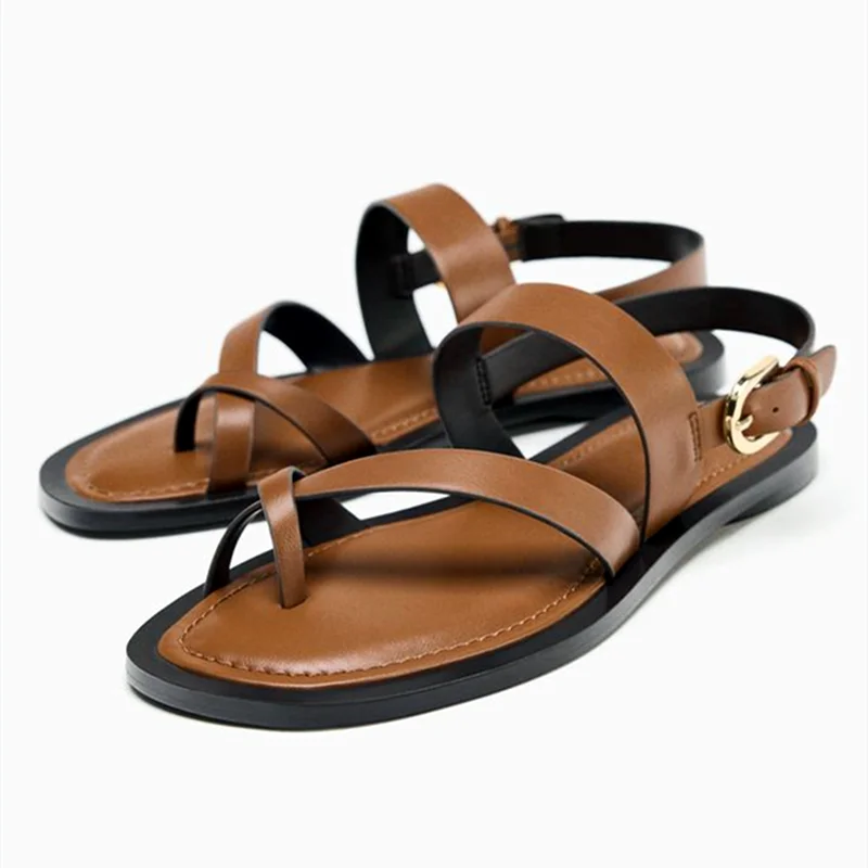 Luxury Cross-Strap Flat Sandals Women Fashion Metal Buckle Ankle Strap Desiger Sandals Comfort Clip Toe Beach Shoes Flip Flops