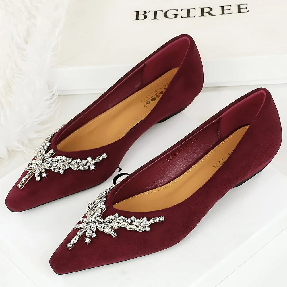 BIGTREE Shoes Rhinestone Chain Decoration Low Heeled Women's Shoes Suede Wedge Heel Shoes Pointed Tip Retro Wedges Ladies Shoes