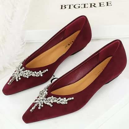 BIGTREE Shoes Rhinestone Chain Decoration Low Heeled Women's Shoes Suede Wedge Heel Shoes Pointed Tip Retro Wedges Ladies Shoes