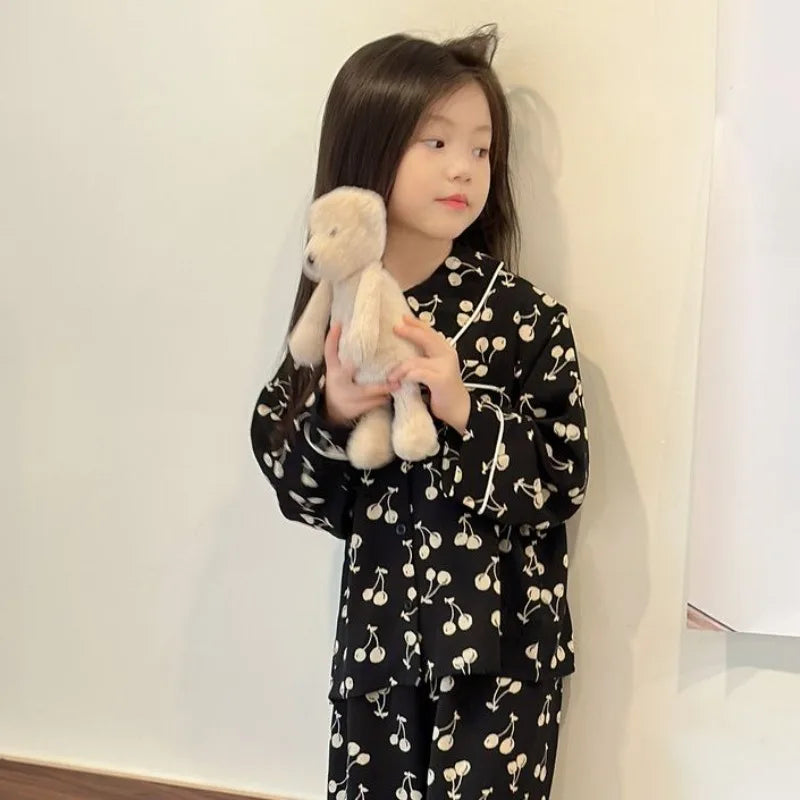 2025 New Kids' Sleepwear Floral Print Lightweight Pajama Set for Tween Girls Spring Autumn Wearable Outside