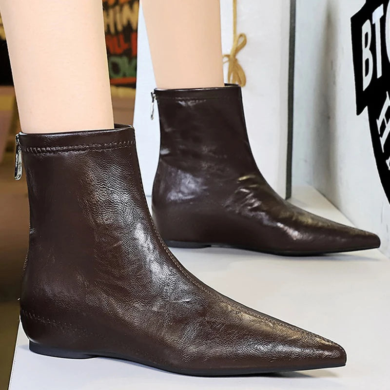 Retro Women's Boots Low Heeled Ankle Boots With Wedges Heels Women Shoes Rear Zipper Ladies' Leather Boots Pointed Short Boots