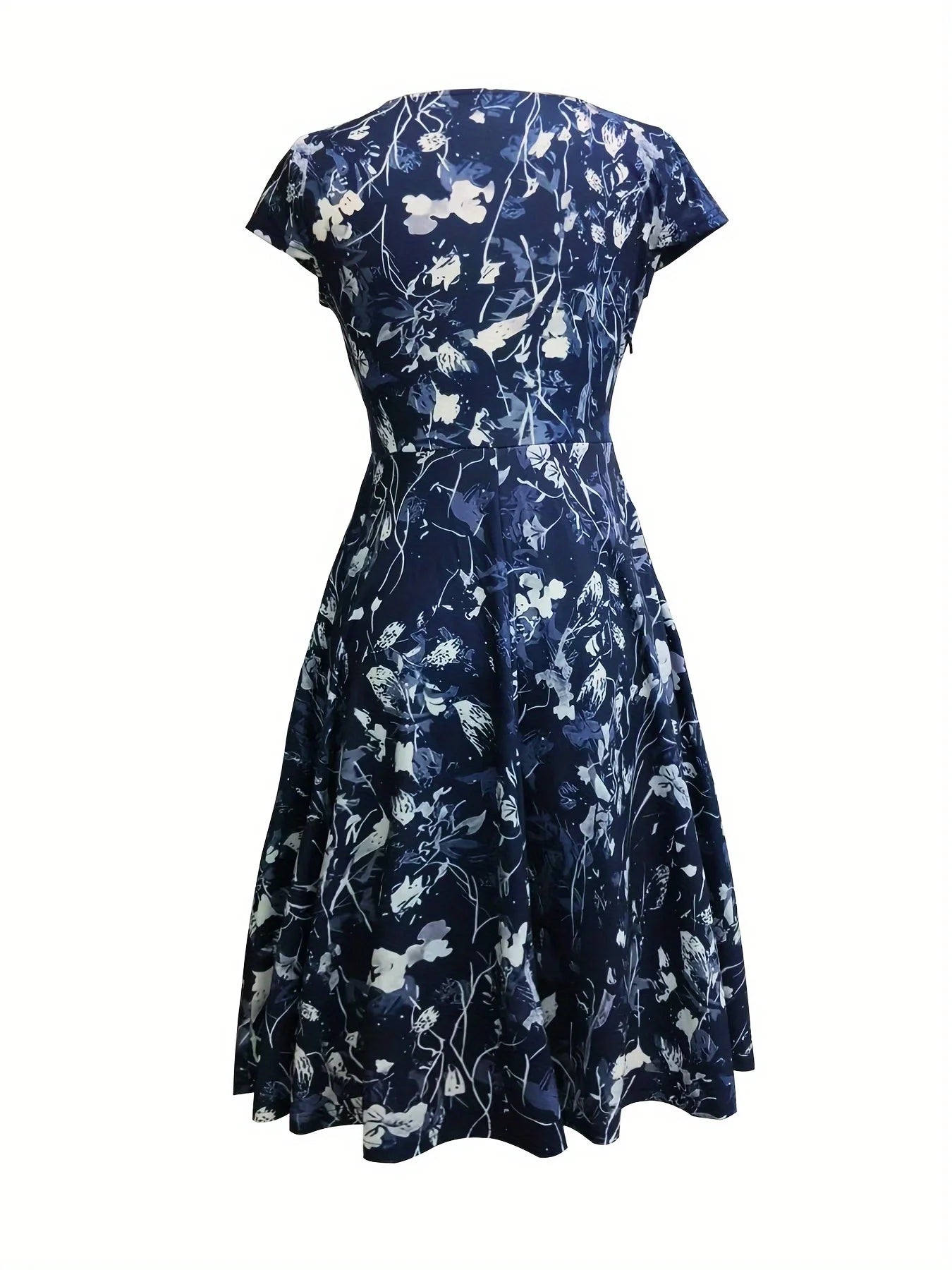 Elegant floral and printed V-neck mid-length pocket dresses for spring, summer and autumn, made of polyester blends