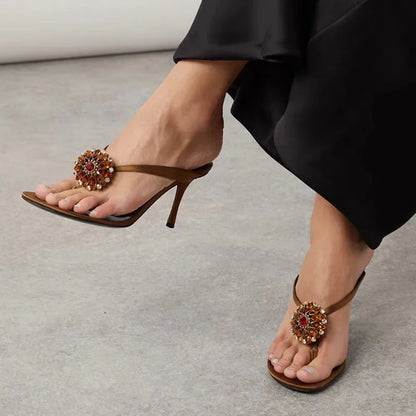Luxury CRYSTAL Flower Decoration Clip Toe Slippers Women Sexy Slide Sandals Elegant Banquet Thin High Heels Designer Flip Flops