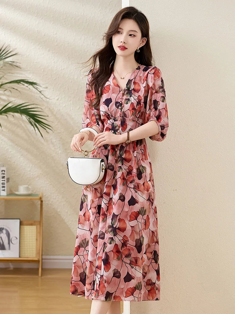 Women's Bohemian Summer Dress Floral Print Maxi with Waist-Cinching Detail for Seaside Vacations And Beach Outings