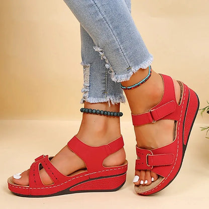 2026 Luxury Designer Shoes for Women Fashion Adjustable Ankle Strap Wedges Sandals Summer Sexy Open Toe Vacation Beach Sandals