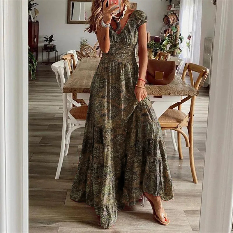 2026 New European and American Bohemian Style Long Dress, Waist-Cinching, Floral Print, Large Hem Dress