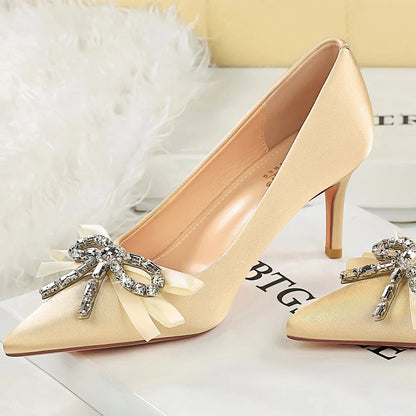 Luxury Women Pumps Rhinestone Bowknot High Heels Luxury Banquet Shoes Stiletto 7 cm 10 cm Heels Sexy Party Shoes Silks Satins