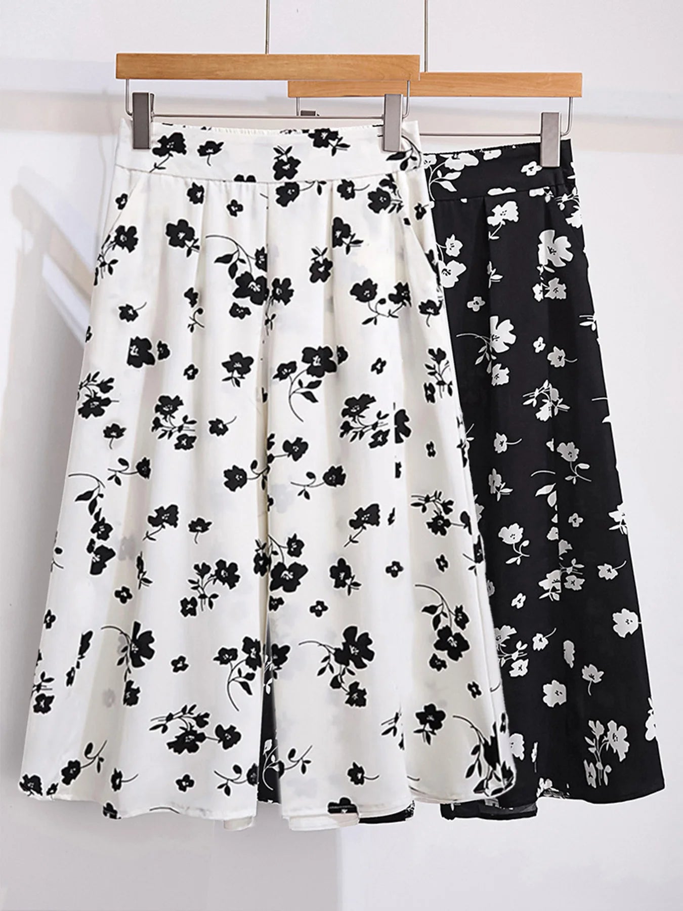 Plus-Size Fashionable and Elegant Casual Office Commute Comfortable Two-Piece Set Printed Two-Piece Set Cropped Pants