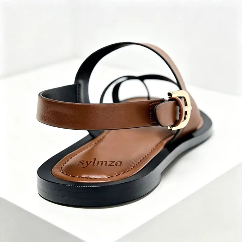 Luxury Cross-Strap Flat Sandals Women Fashion Metal Buckle Ankle Strap Desiger Sandals Comfort Clip Toe Beach Shoes Flip Flops