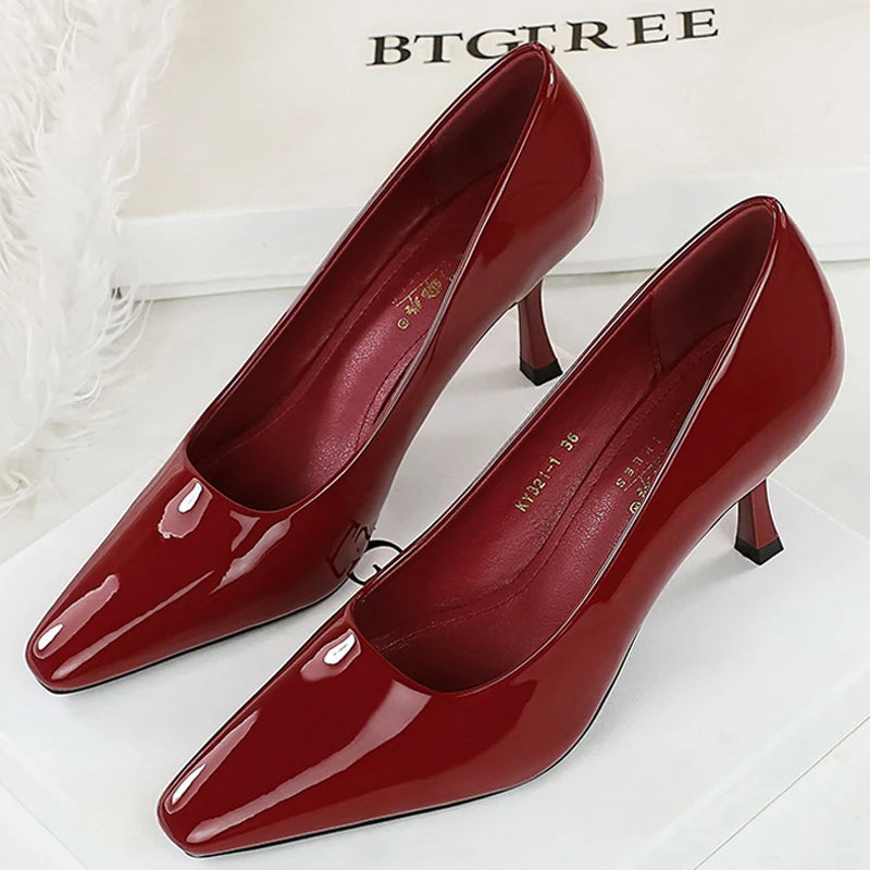 Fashion Women 7.5 cm Heels Patent Leather Women Pumps Square Head Kitten Heels Stiletto Elegant Banquet Shoes Sexy Party Shoes