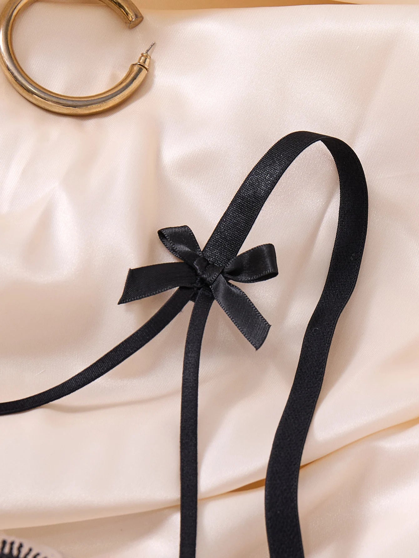 Women Elegant Black Embroidery Lingerie Set Sheer Mesh Underwire Bra T‑back Panty Bow Decor Intimate Wear ZA824057