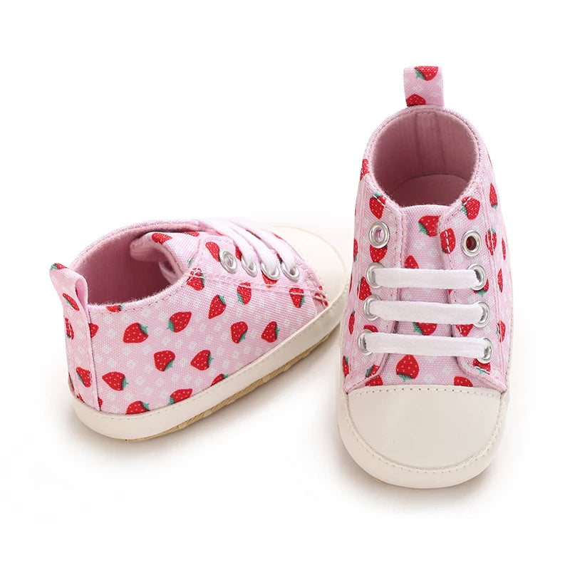 Baby Shoes With Soft Sole, 0-1 Year Old Female Baby Strawberry Flat Bottom Anti Slip Learning Shoes, Fashionable And Versatile D