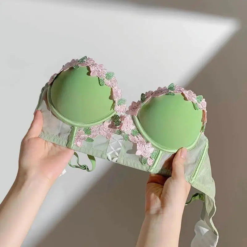 Vintage Floral Lingerie Set Cream Lace Bralette, Retro Push Up Bra for Small Bust Women Pure & Sensual Embroidered Wireless