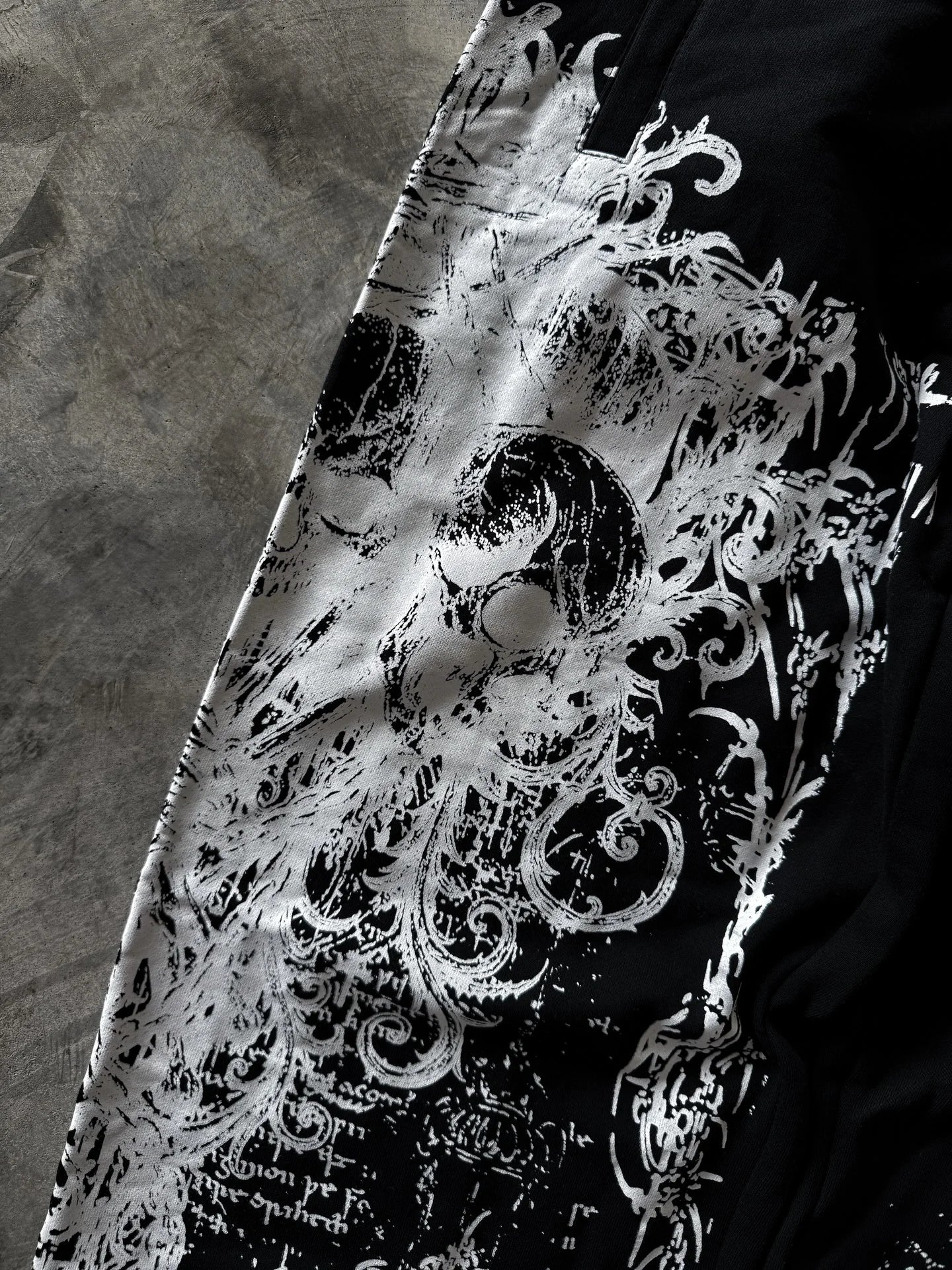 Gothic Skull Fashion Striped Sweatpants Men Women Loose Trend Pants Casual Comfortable Durable Training Outdoor Running Pants