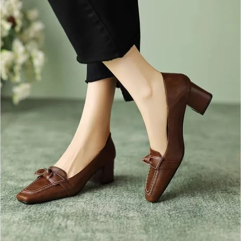 New retro women's fashion square toe high heels 2025 spring and summer women's butterfly decorative office girl mid-heeled shoes
