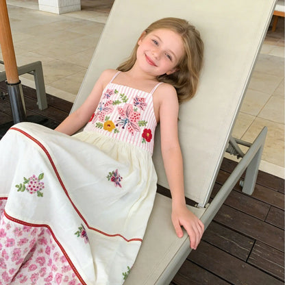 Boho Summer Kids Girls Beach Dress RAISE Flower Embroidery Children Girls Sleeveless Dress Loose 2-10Yrs Girls Vacation Dresses
