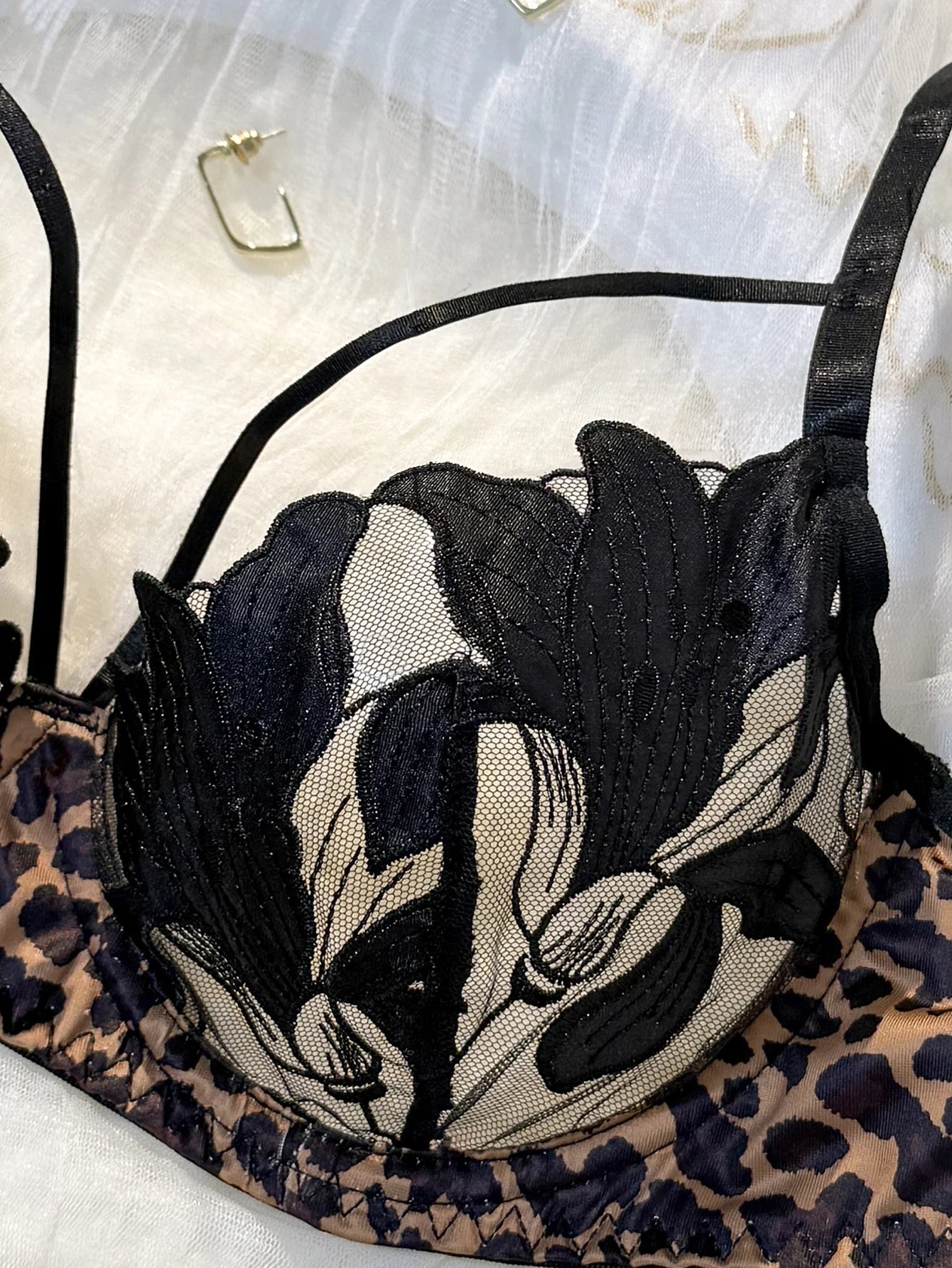 Ladies Animal Print Floral Embroidered Bra Thong Set Leopard Mesh Splice Lingerie Outfit Elegant Intimate Sleepwear ZA825183