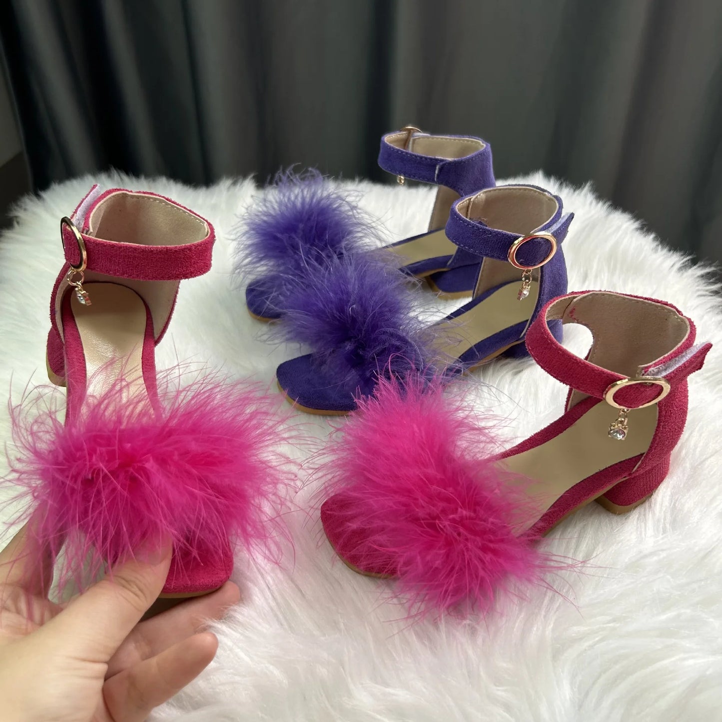 Toddler Girls Sandals Summer Low-heels Children's Sandals Open-toe Princess Fluffy New Versatile Kids Fashion Ankle-strap Shoes
