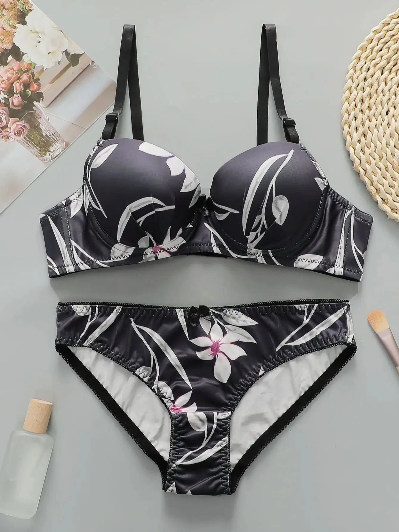 1 set High Quality Women's black bra Floral Print Bra and Panty Set Full Cup Support Elegant Summer Style  A2135