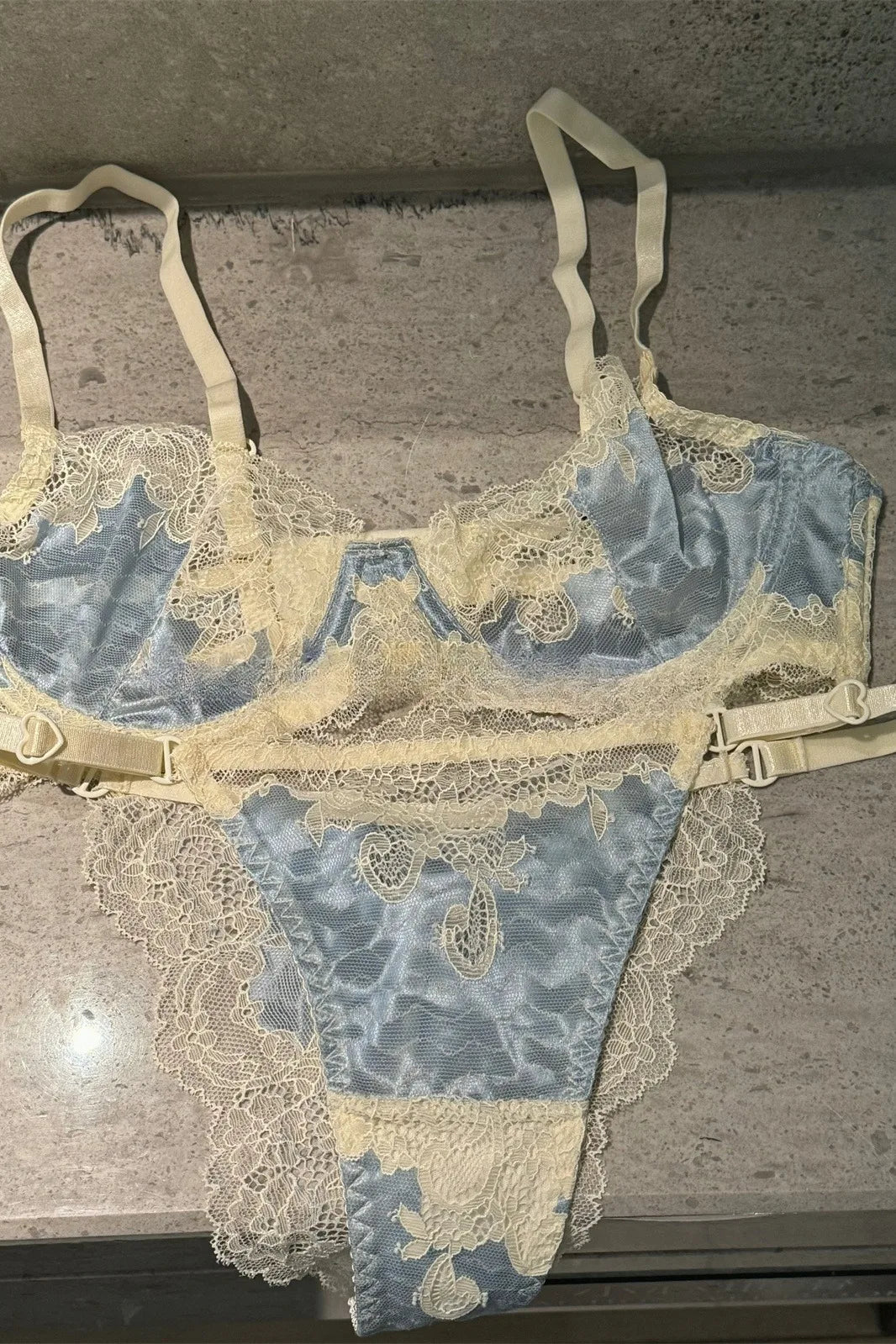 Lace girls underwear thin section glossy bra anti-sagging push up lingerie support large breasts show small bra set