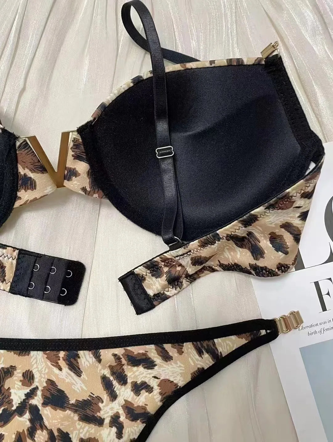 Fashion Sexy Bra Set Girls Women Comfortable Push Up Underwear Set Circular Trim Strap Bras Lingerie Panty Sets