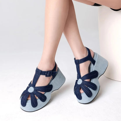 High Quality Denim Platform Sandals Women Fashion T Strap Buckle Flower Decoration Designer Shoe Summer Sexy Open Toe Beach Shoe