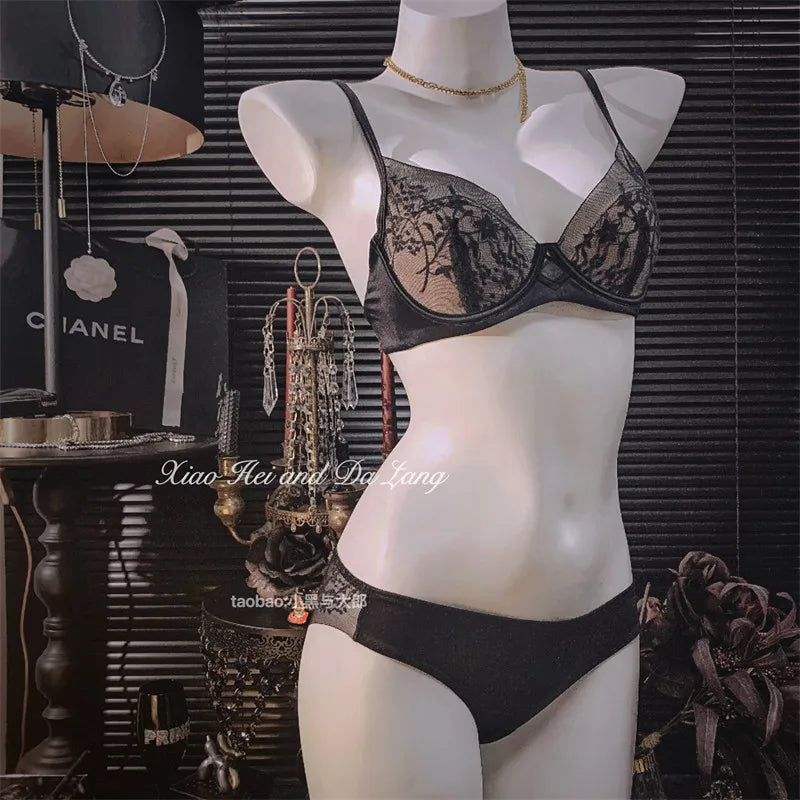 Summer New French Lace T-Shirt Bra Set Wirefree Lift & Support Small Bust Gathering Anti-Sagging Large Cups, Slimming Look