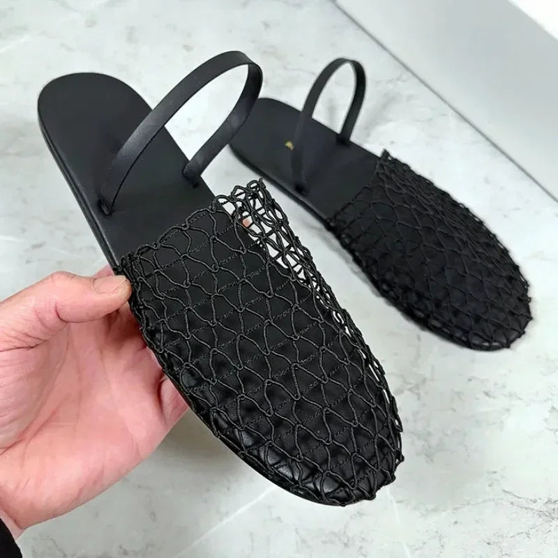 Novelty Mesh Flat Sandals Women Designer Weaving Hollow Breathable Mules Slippers Summer Light Comfort Slingbacks Slide Sandals