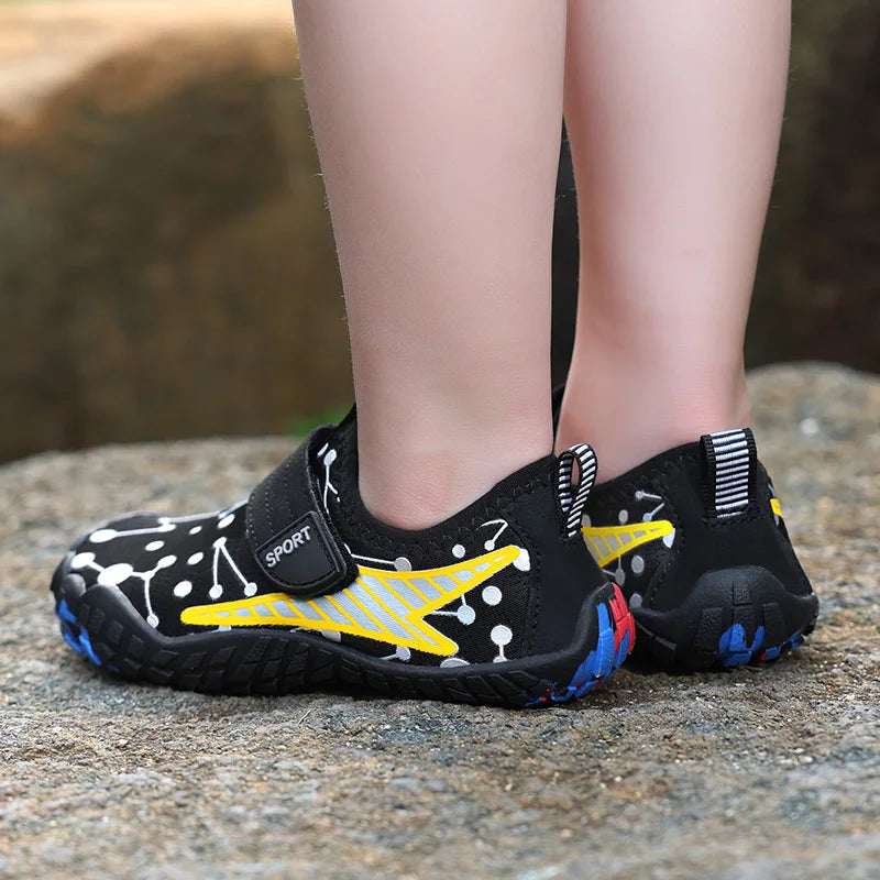 Children Beach Aqua Shoes Boy Girl Barefoot Water Shoes Quick-Dry Drainage Diving Swim Sandals Kids Fishing Surf Wading Sneakers